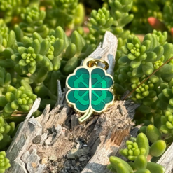 Four Leaf Clover Nano Geocoin/Zipper pull/Charm with clasp - Image 2